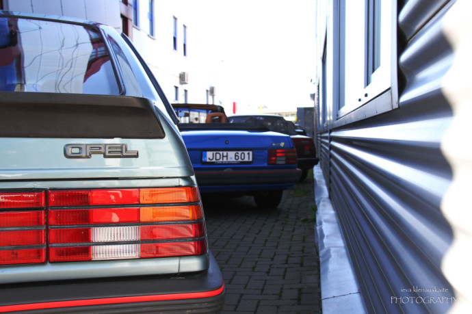 „Opel Retro Lithuania“ bendruomenės susitikime – kelios dešimtys senų „Opel“ markės automobilių