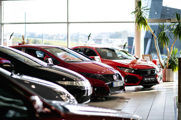 „Honda“ atstovai Lietuvoje surengė visų „Civic“ modelio kartų parodą