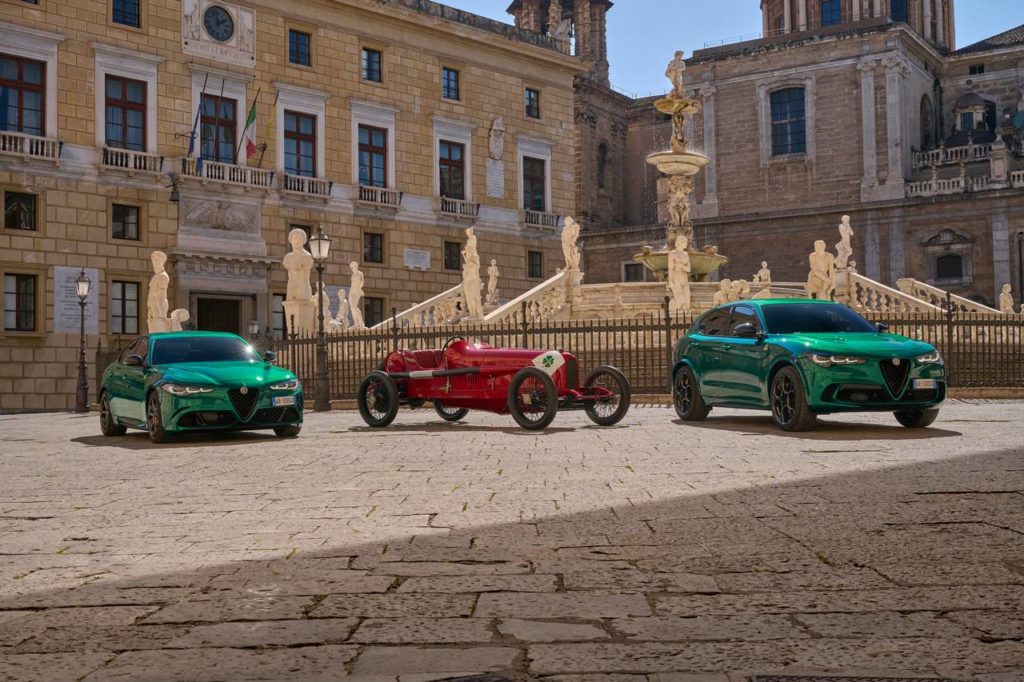 Alfa Romeo Stelvio ir Giulia Quadrifoglio 100° Anniversario