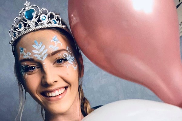 Viktorija nemokamai skambina vaikams ir sveikina juos su gimtadieniu (nuotr. asm. archyvo)