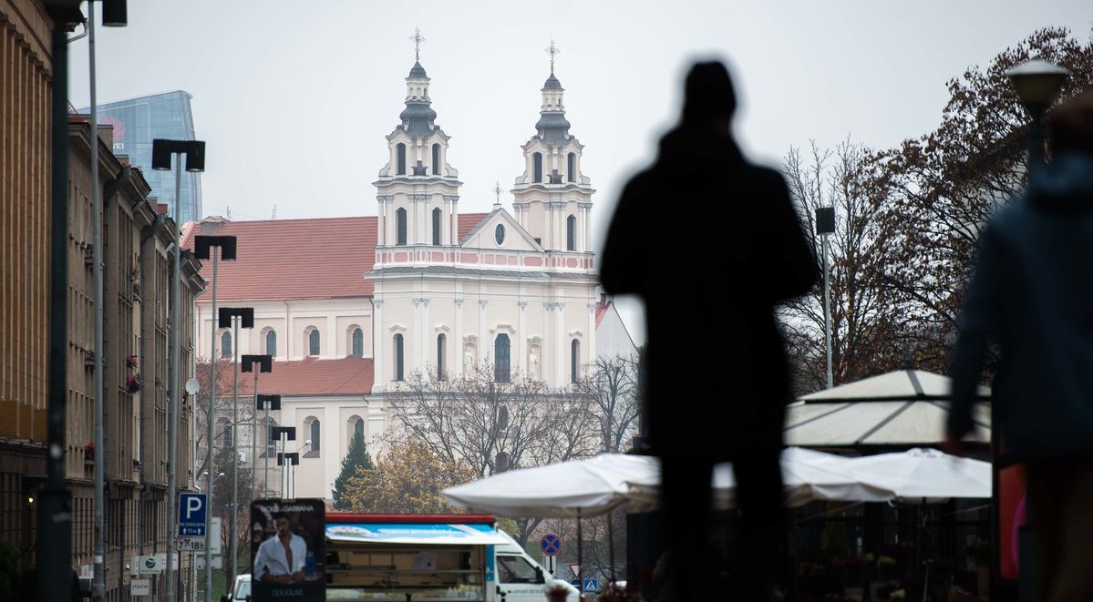 Permainų kol kas nebus, tačiau yra gera žinia: orai bus drungni, nors ne visuomet pilki