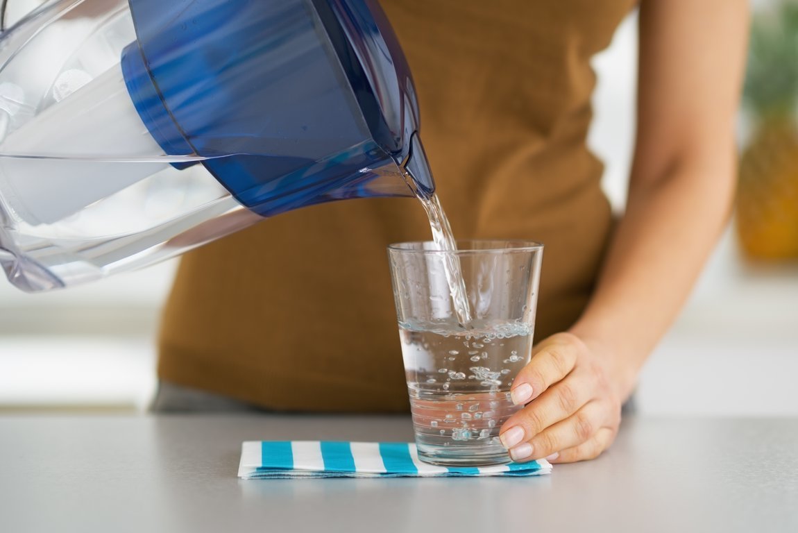 Išgerkite stiklinę vandens (nuotr. 123rf.com)
