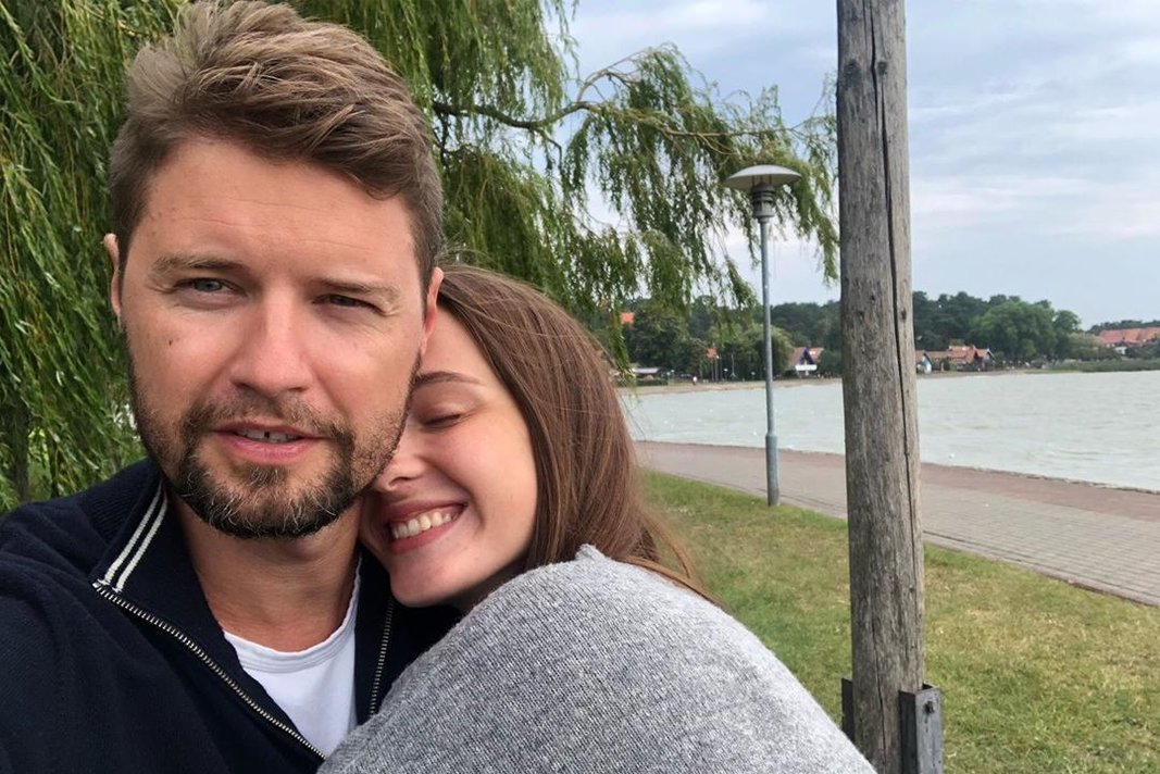 Mykolas Majauskas su drauge (nuotr. Instagram)