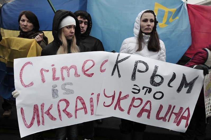 Ukrainiečiai: “Krymas mūsų!“ (nuotr. SCANPIX)
