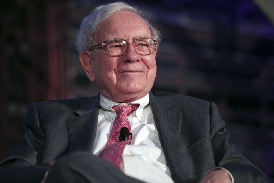 Warrenas Buffetas atskleidė, kad laikosi tam tikro „McDonalds“ pusryčių ritualo (nuotr. SCANPIX)