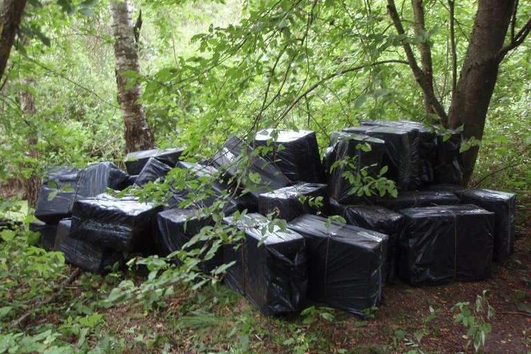 Cigarečių kontrabanda (nuotr. VSAT)