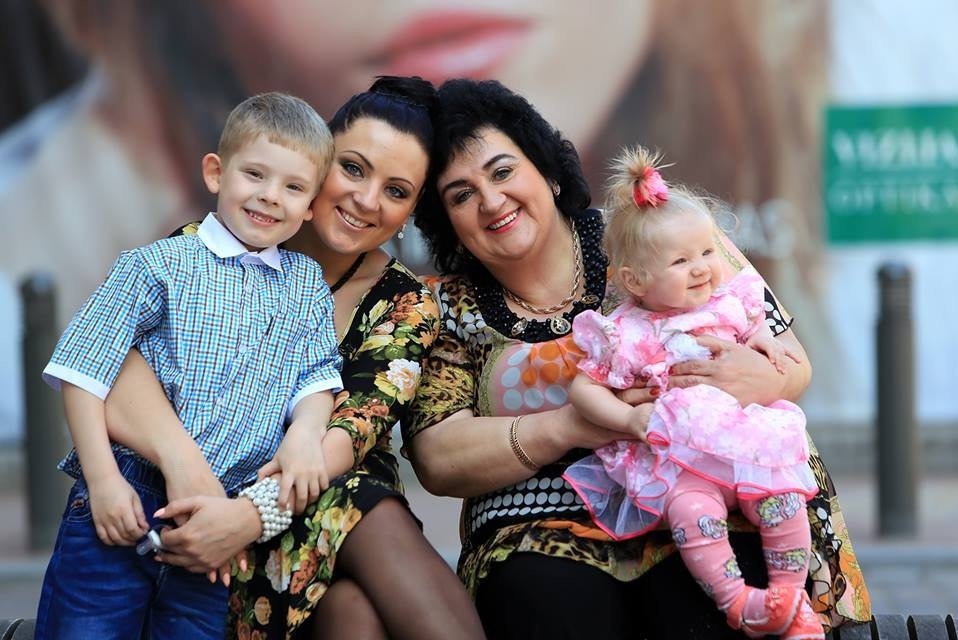 Vitalija Katunskytė su dukra Monika (nuotr. asm. archyvo)