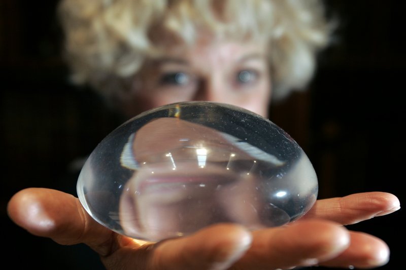 Silikoninis implantas (nuotr. SCANPIX)