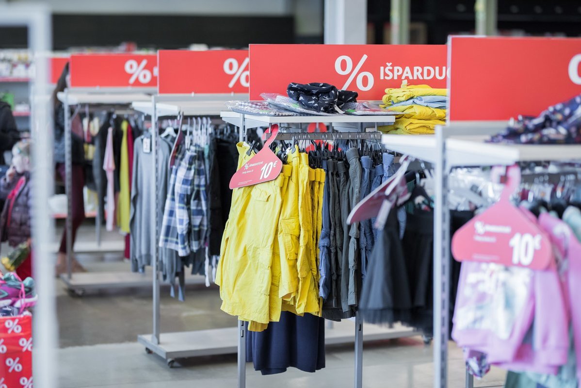 „Maxima“ atidarė išparduotuvę: dauguma prekių (nuotr. Organizatorių)