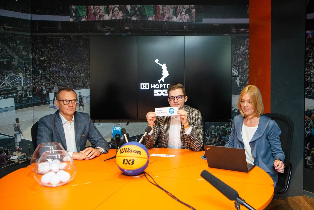 „Hoptrans 3x3“ turnyro burtų traukimo ceremonija. (nuotr. Fotodiena/Justino Auškelio)