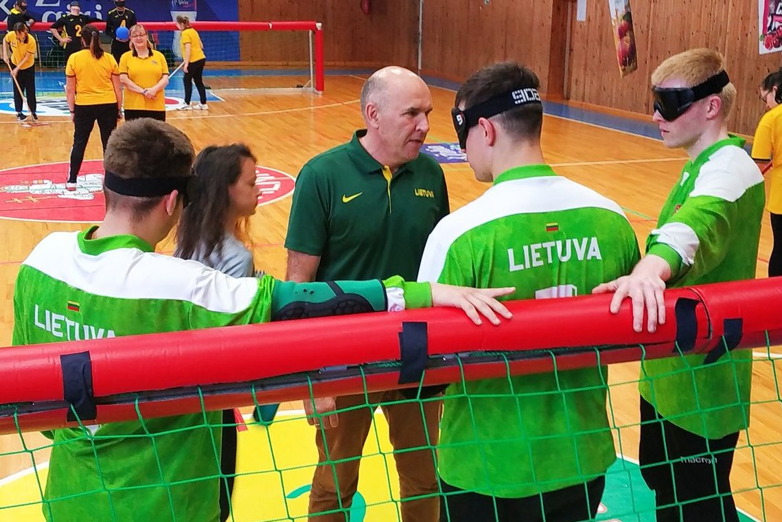 Vilniuje trisdešimtąjį kartą surengtas tarptautinis golbolo turnyras Vilniaus Vytauto Didžiojo „Lions“ klubo taurei laimėti. Neringos Balčiūnienės nuotr.