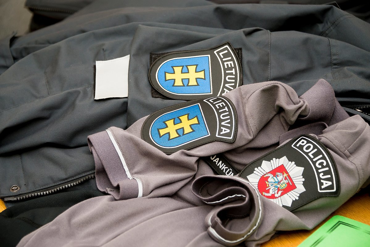 Pritarta naujo pavyzdžio policijos tarnybinei uniformai (nuotr. Policijos)