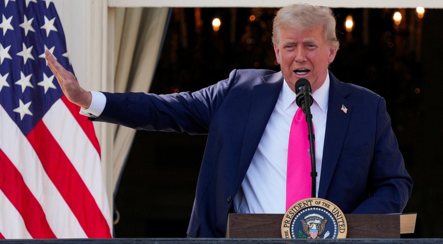 Trumpo atnaujintas ginklų tiekimas Ukrainai: ekspertai įspėja dėl perdėtų lūkesčių