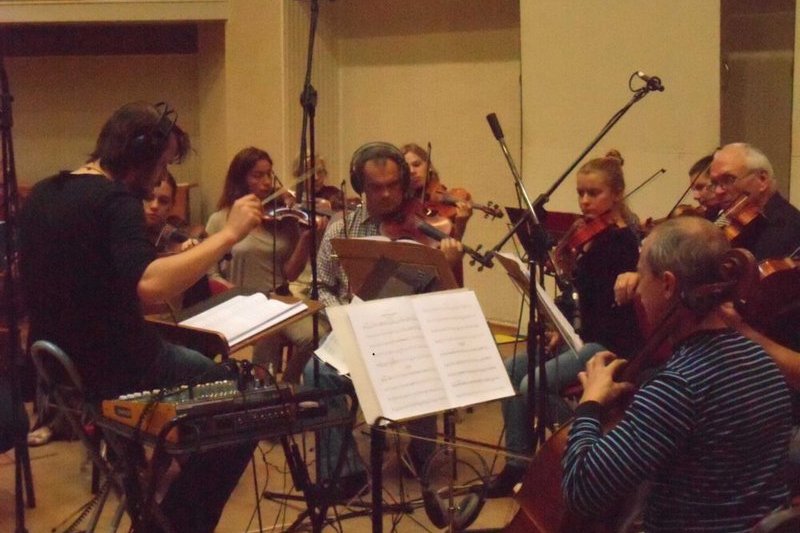 Orkestas įrašo filmo „Vardas tamsoje“ muziką (nuotr. Organizatorių)