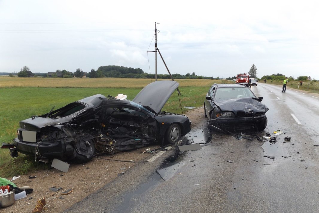 Druskininkų savivaldybėje avarija: susidūrė trys automobiliai (nuotr. Policijos)
