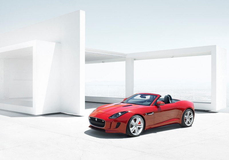 „Jaguar F-TYPE“ debiutavo Rodino muziejuje