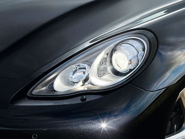 Atrastas naujas būdas panaudoti automobilinius žibintus!