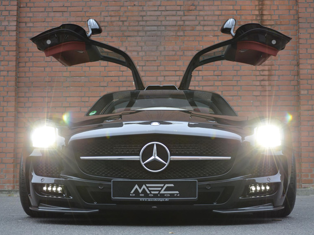 <a href='https://www.autobilis.lt/skelbimai/naudoti-automobiliai/mercedes-benz' target='_blank' class='phrase'>Mercedes</a> SLS AMG pagal MEC
