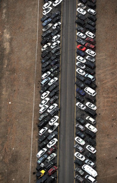 US-WEATHER-STORM-SANDY-CARS