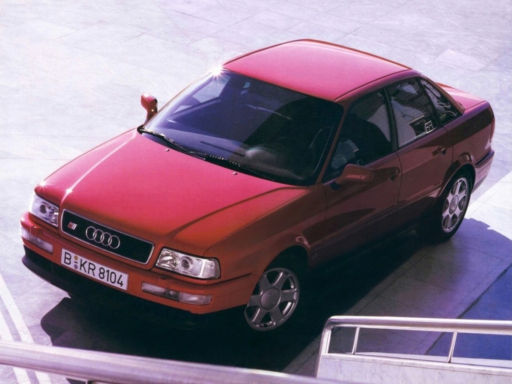 Audi S2 sedanas