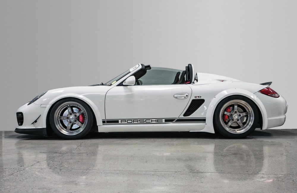 epcp-1304-04-o%202011-porsche-boxster-spyder%20avant-garde-F130-wheels