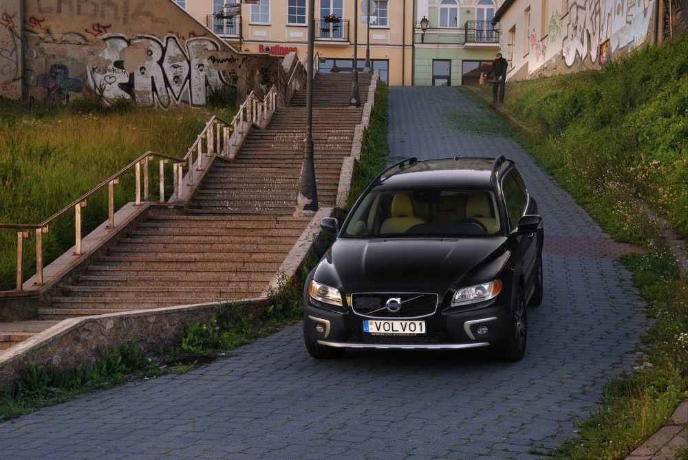 1025654_656377724392220_360355565_o