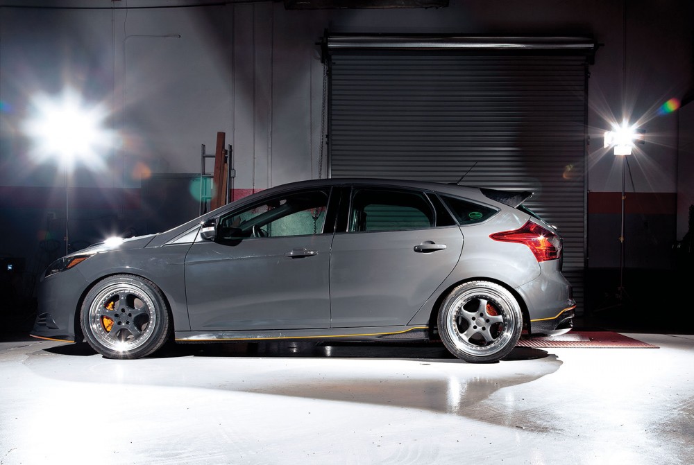 11-2013-ford-focus-ST-privat-kup-wheels