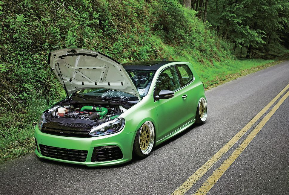 2010-volkswagen-GTI-european-spec-R20-bumper-11