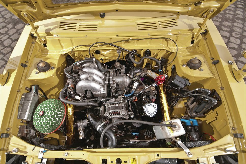 1976-toyota-1000-KP30-13B-rotary-engine