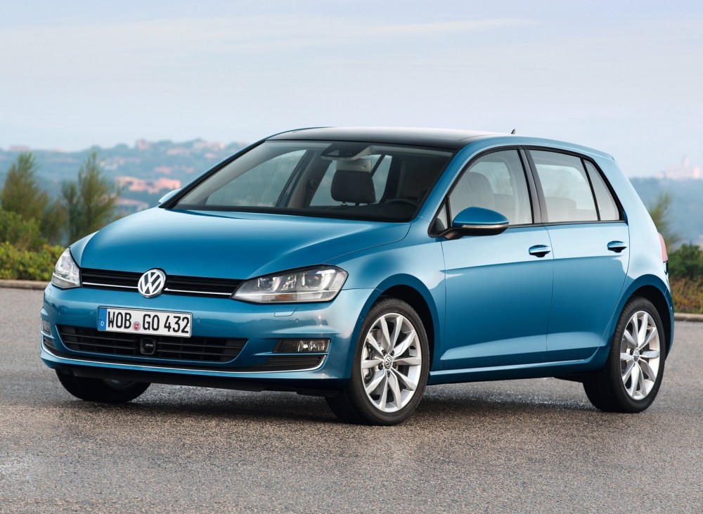 Volkswagen-Golf_2013