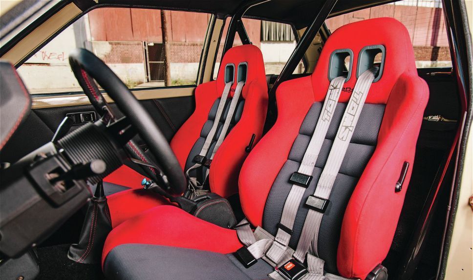 1984-toyota-starlet-TRD-sport-recliner-seats-06