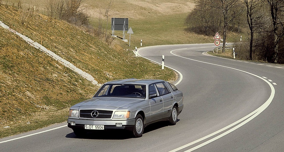 Mercedes-Benz_Auto_2000_02pop