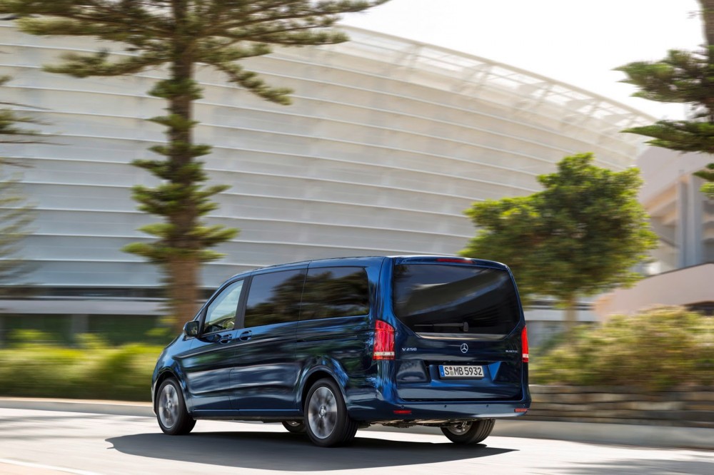 Mercedes-Benz-V-Class-8