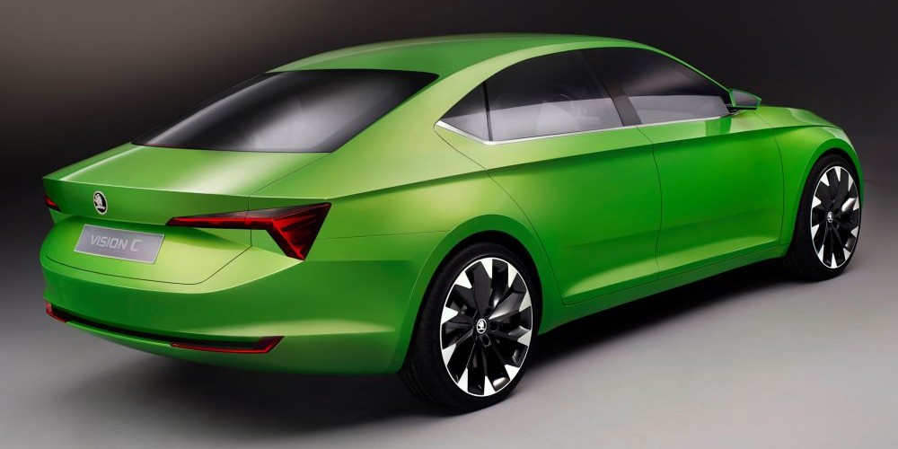 <a href='https://www.autobilis.lt/skelbimai/naudoti-automobiliai/skoda' target='_blank' class='phrase'>skoda</a>-visionc-cekiskas-mersedesas-1000x500