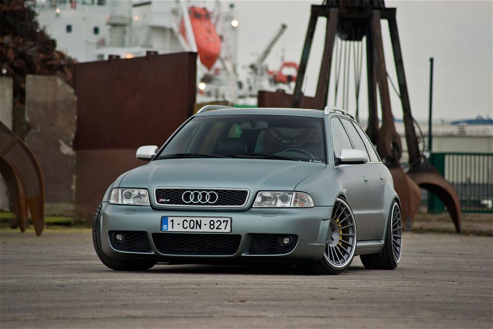2001-audi-RS4-hexis-frozen-grey-vinyl-wrap-03