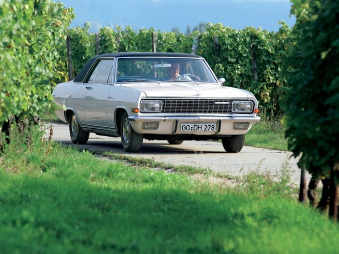 Opel Diplomat V8 kupė