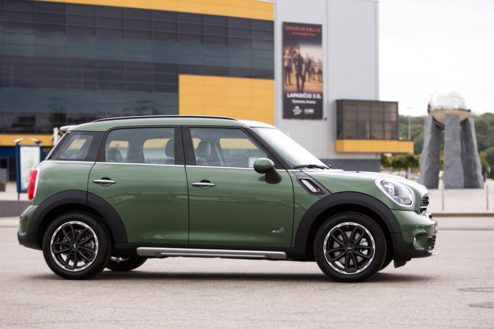 Atnaujintas Mini Countryman (8)