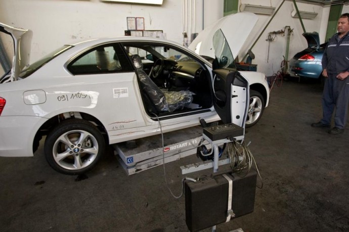 Kaip „BMW koncernas utilizuoja nebenaudojamus automobilius