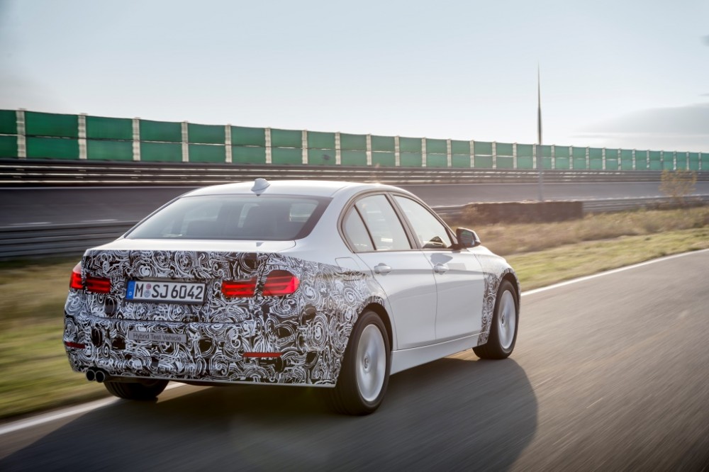 BMW 3 iš tinklo įkrunamo hibrido prototipas (2)