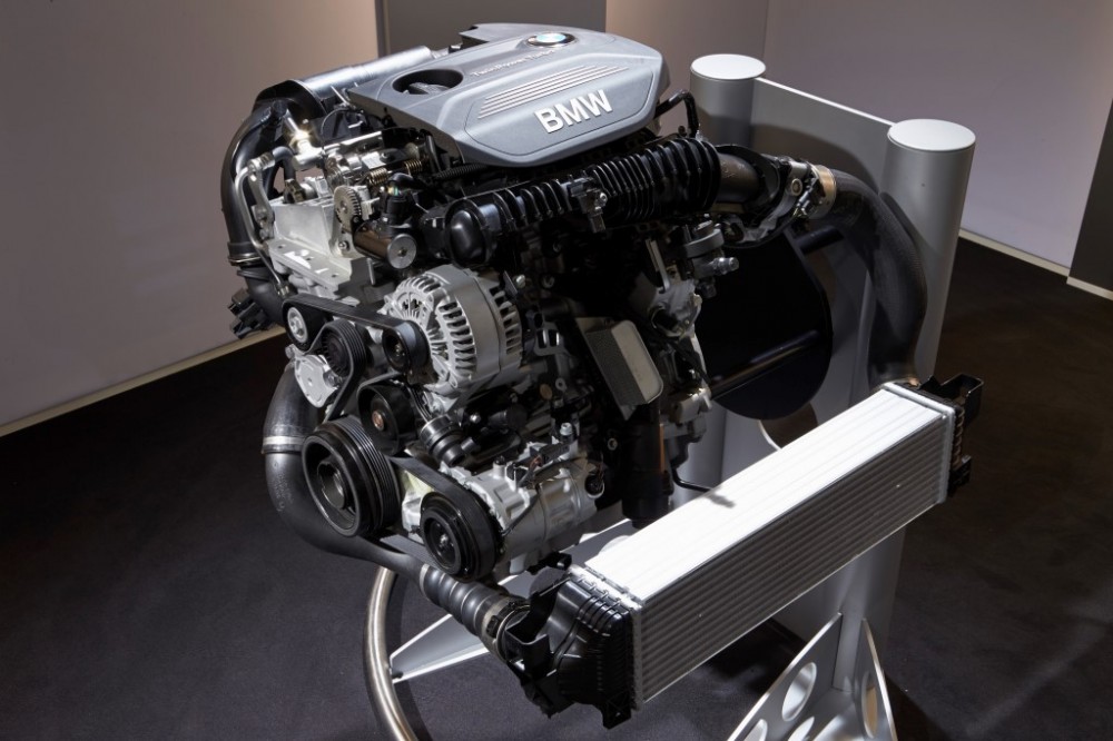 BMW TwinPower Turbo 4-cylinder (1)