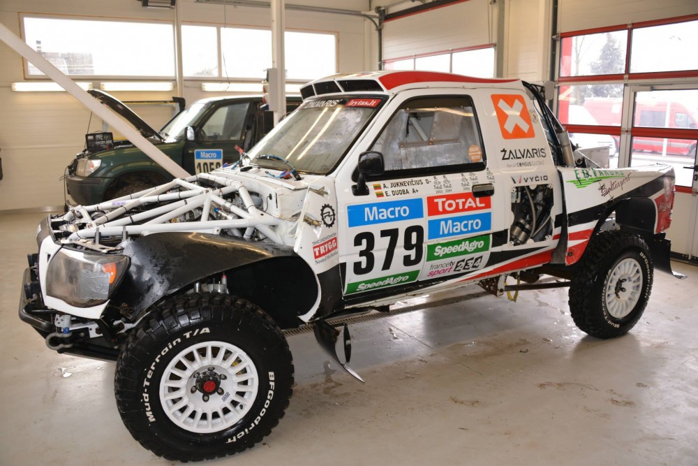 Ekspozicijos metu bus galima išvysti ir MEBAR - Antano Juknevičiaus Dakaro bolidą