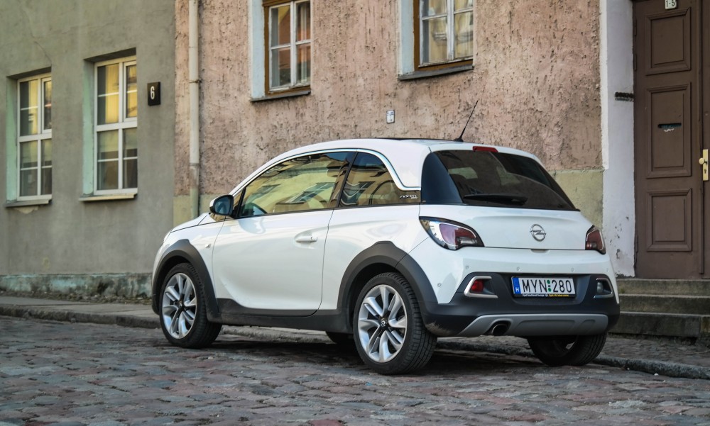 Opel Adam Rocks