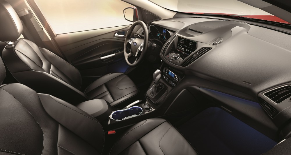 Ford2015_IAA_Kuga_interior_009