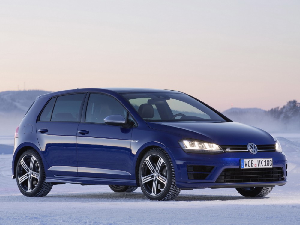 volkswagen_golf_r_5-door_6