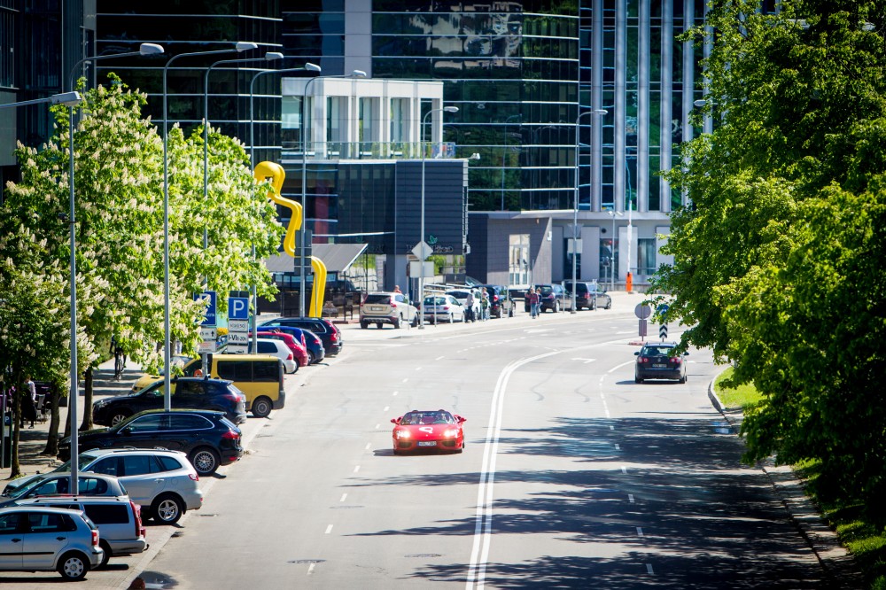 Ferrari Vilniaus gatvese_2