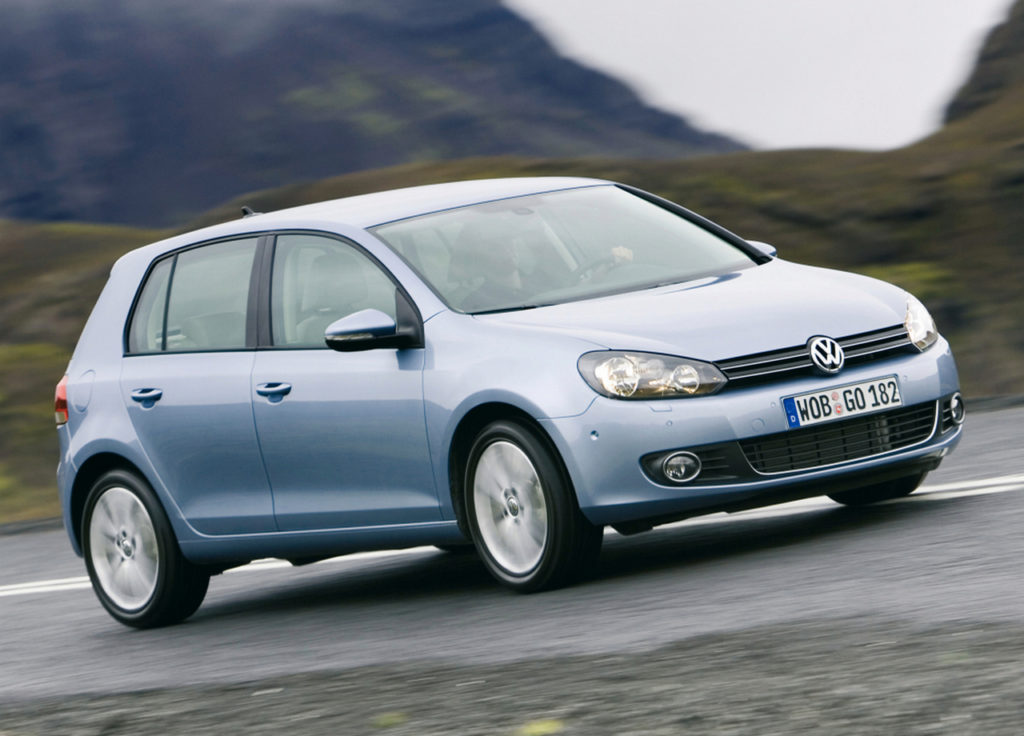 <a href='https://www.autobilis.lt/skelbimai/naudoti-automobiliai/volkswagen' target='_blank' class='phrase'>Volkswagen</a> Golf VI hečbekas