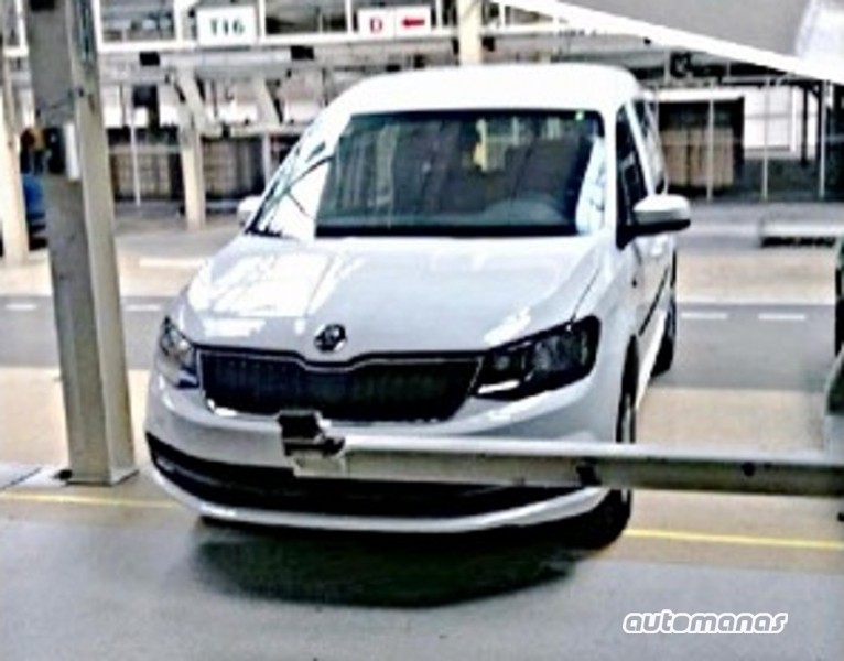 <a href='https://www.autobilis.lt/skelbimai/naudoti-automobiliai/skoda' target='_blank' class='phrase'>Skoda</a> Roomster (1)