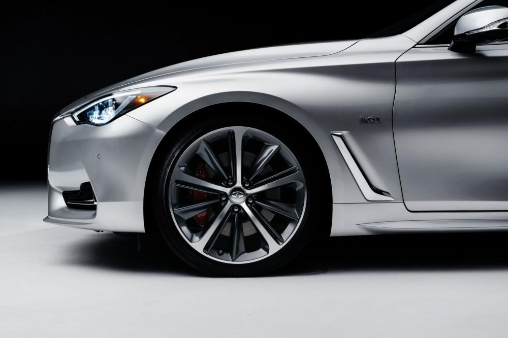 Infiniti Q60 (4)