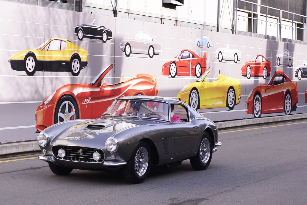 Ferrari 250 (1)