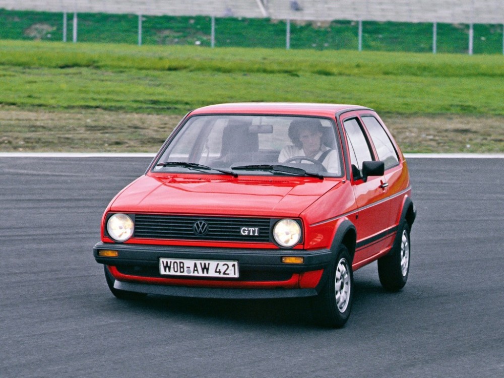 Volkswagen Golf GTI  (2)